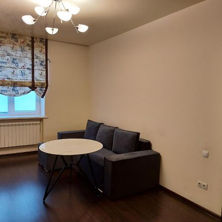 Central Point Apartment Lviv Bagian luar foto