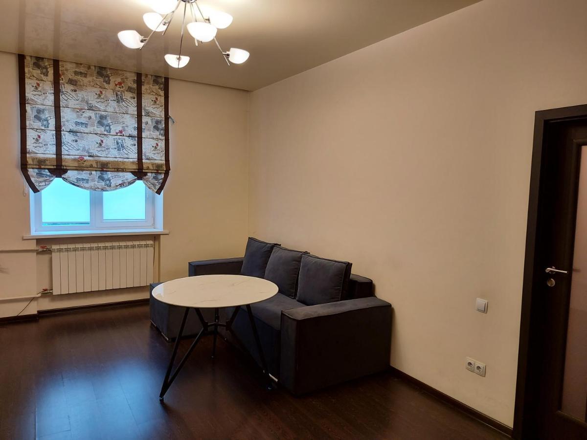 Central Point Apartment Lviv Bagian luar foto